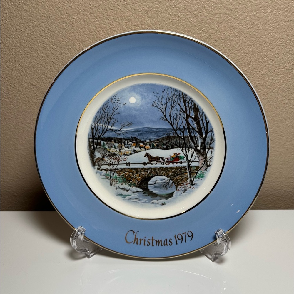 1979 SEVENTH EDITION Enoch Wedgwood Avon Vintage Christmas Plate